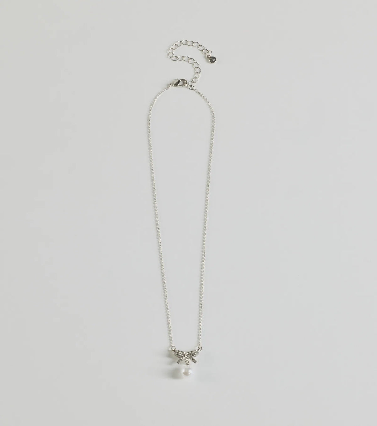 Simple And Stunning Rhinestone Bow Necklace